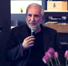 Paolo_Albani,_durante_la_presentazione_di_un_libro